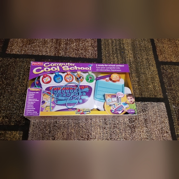 Fisher-Price Computer Cool School with 1 cd included which is in picture - Picture 2 of 4